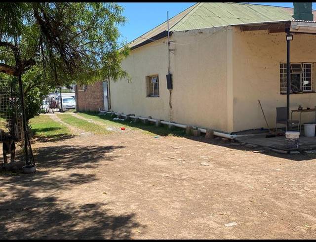4 BEDROOM HOUSE FOR SALE IN QUEENSTOWN CENTRAL
